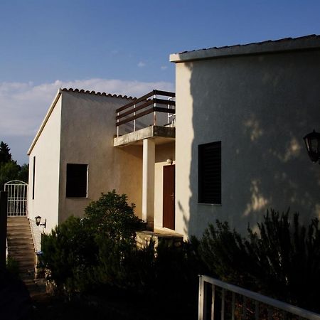 Shambala Apartamento Supetar Exterior foto